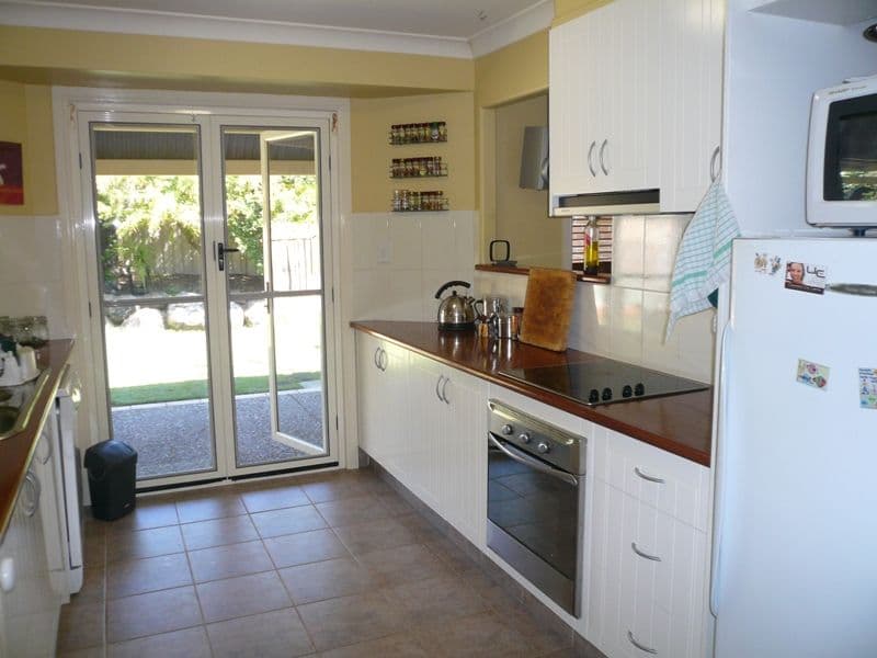 2 Tee Trees Blvde, ARUNDEL QLD 4214, Arundel - Thumbnail 2