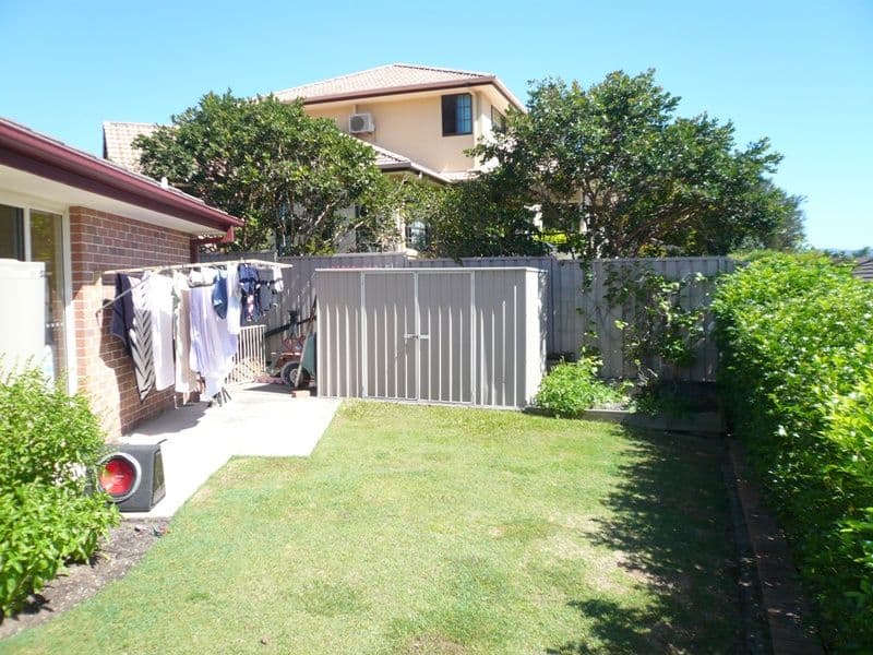 2 Tee Trees Blvde, ARUNDEL QLD 4214, Arundel - Thumbnail 5