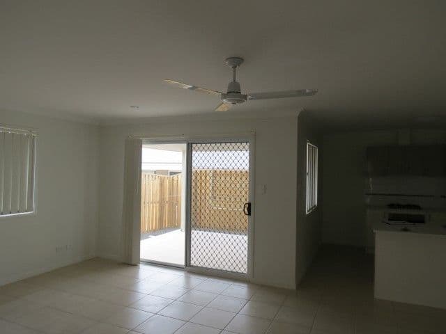 230 McDowall Street, Roma QLD 4455, Roma - Thumbnail 2