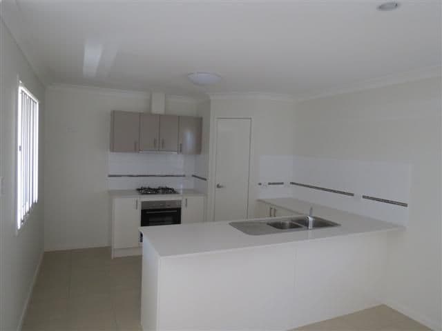 230 McDowall Street, Roma QLD 4455, Roma - Thumbnail 3
