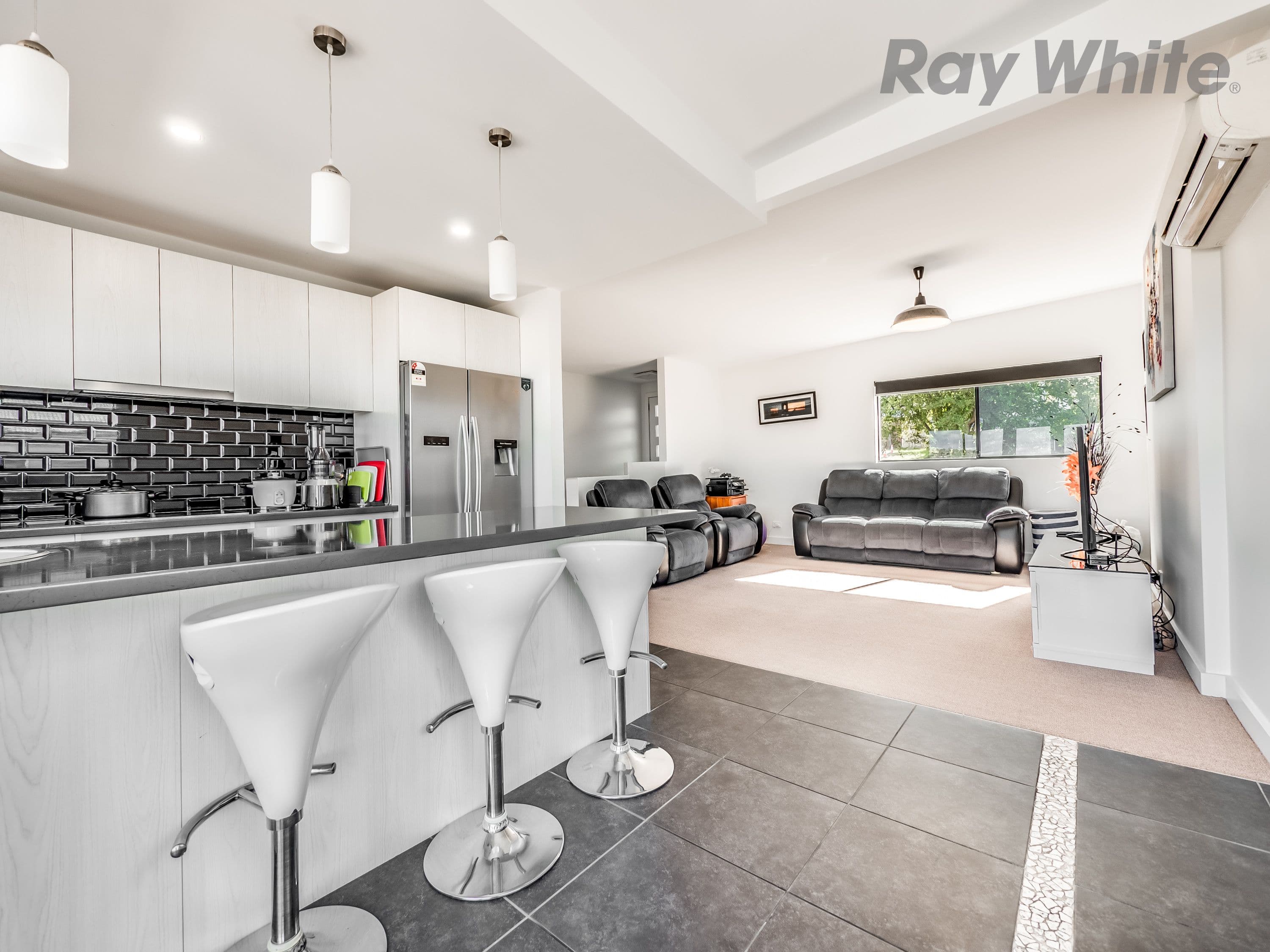23 Huntley Street, Montrose TAS 7010, Montrose - Thumbnail 4