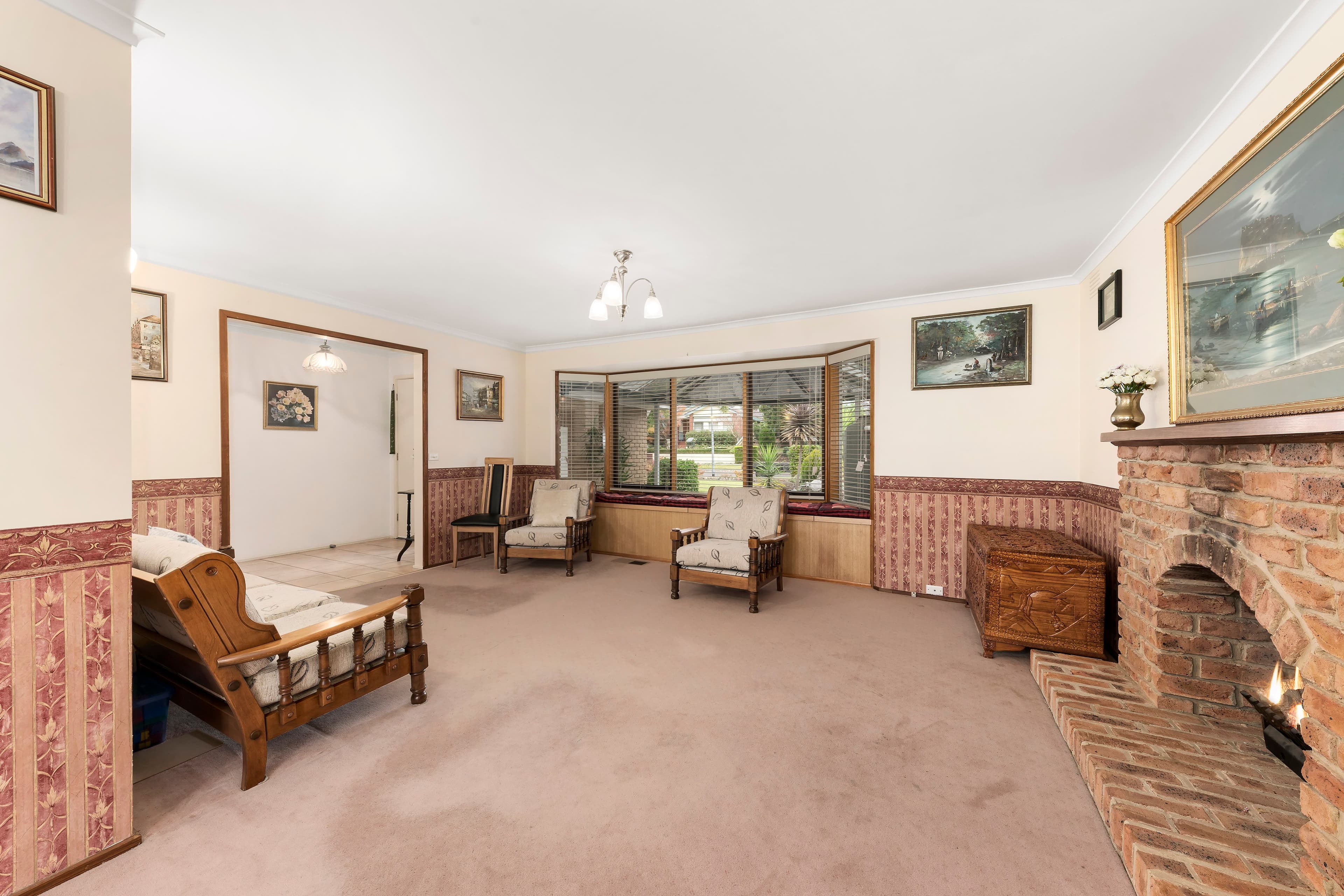 19 Aston Heath, Glen Waverley VIC 3150, Glen Waverley - Thumbnail 2