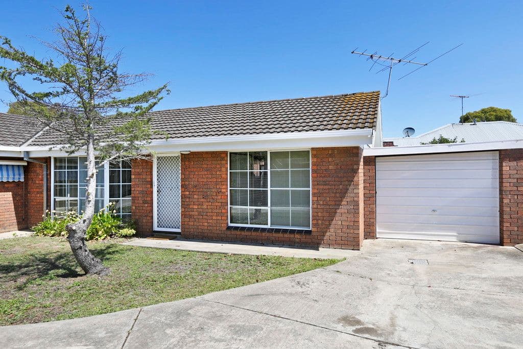 21 Learmouth Street, Belmont VIC 3216, Belmont - Image 1