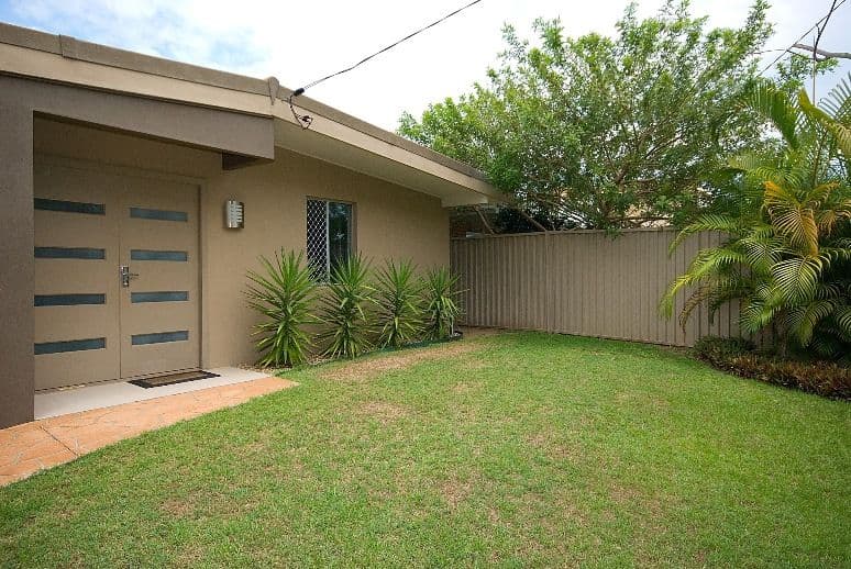 3 Paradise Parade, PARADISE POINT QLD 4216, Paradise Point - Thumbnail 3