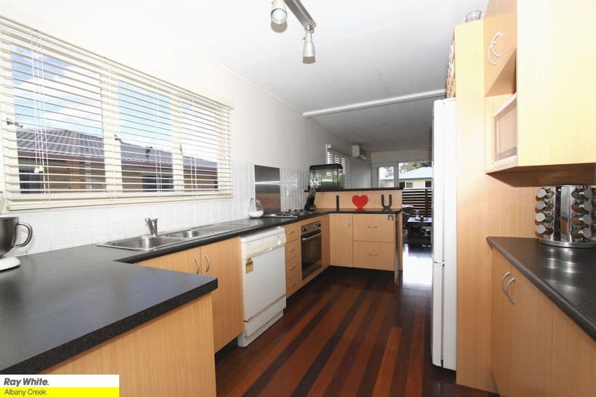 17 Balswidden Street, ALBANY CREEK QLD 4035, Albany Creek - Thumbnail 7