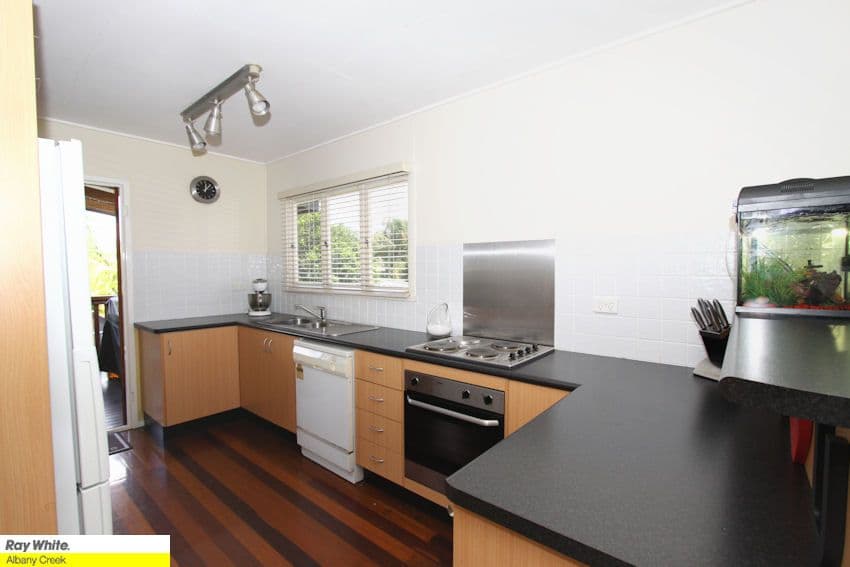 17 Balswidden Street, ALBANY CREEK QLD 4035, Albany Creek - Thumbnail 8