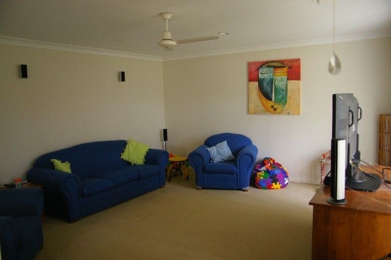 21 Barculdie Crescent, DECEPTION BAY QLD 4508, Deception Bay - Thumbnail 4
