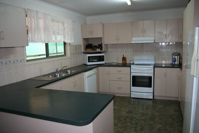 6 O' Connell Street, COWELL SA 5602, Cowell - Thumbnail 2