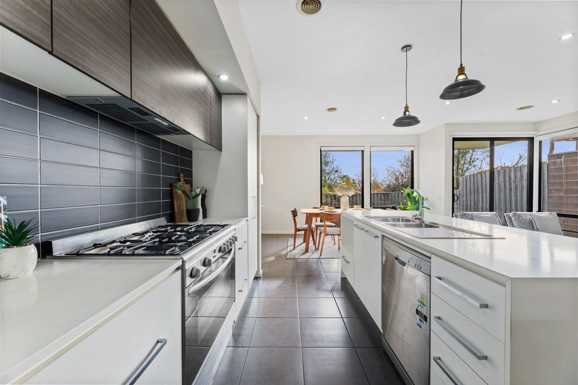 5 Burn Nar Look Drive, Burwood VIC 3125, Burwood - Thumbnail 4
