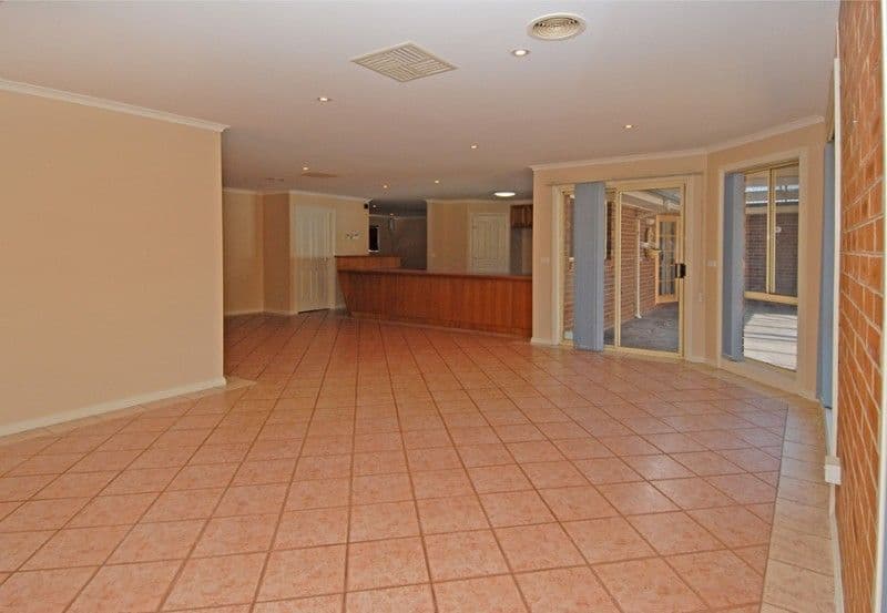 33 Golden Way, HILLSIDE VIC 3037, Hillside - Thumbnail 3