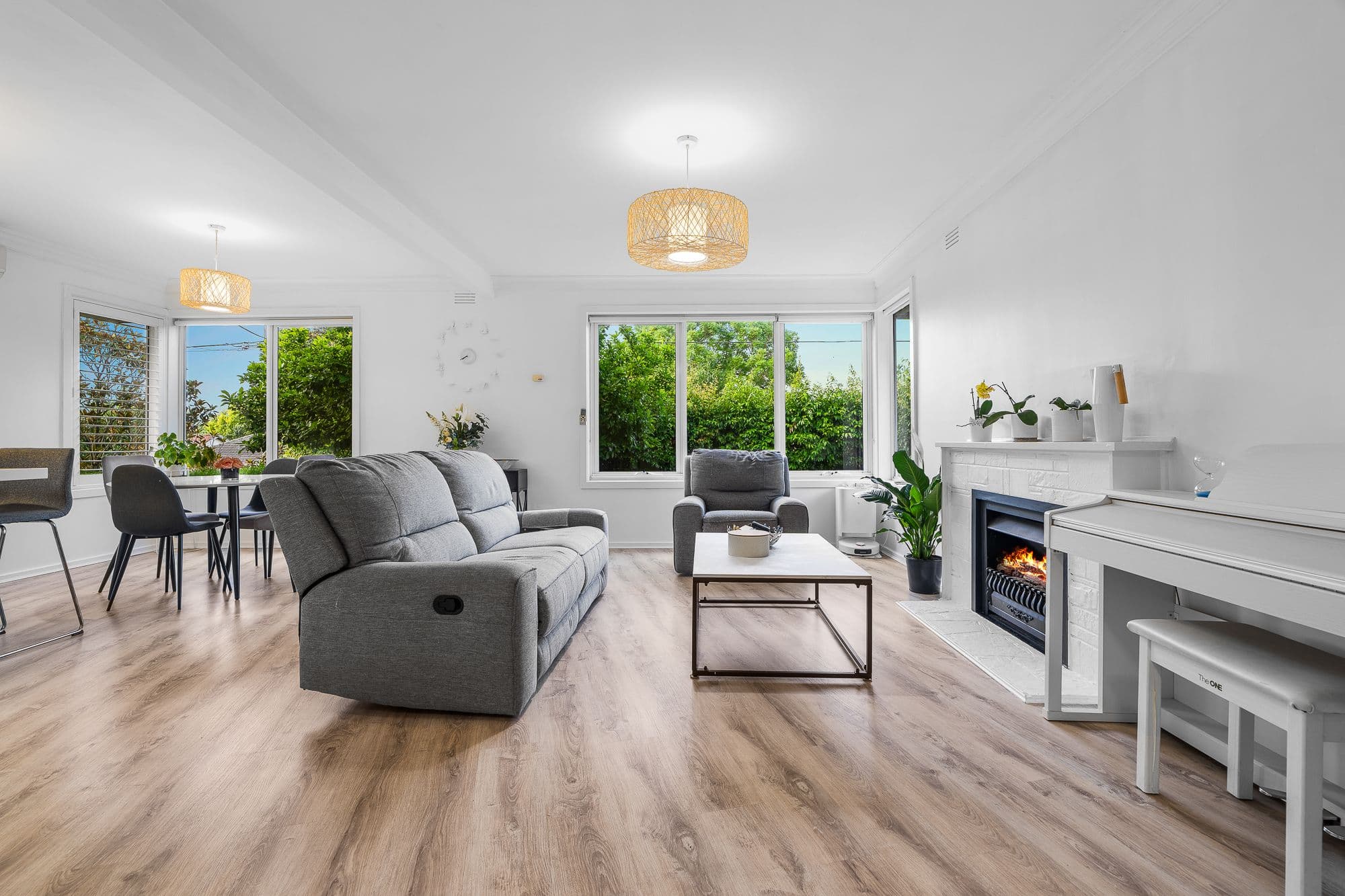 39 Strabane Avenue, Mont Albert North VIC 3129, Mont Albert North - Thumbnail 3