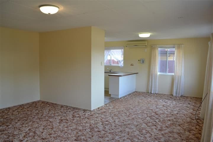 7 Pashley Street, CLINTON QLD 4680, Clinton - Thumbnail 5