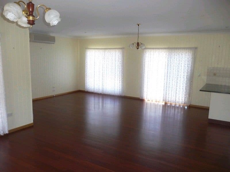 7313 NewEngland Highway, CROWS NEST QLD 4355, Crows Nest - Thumbnail 4