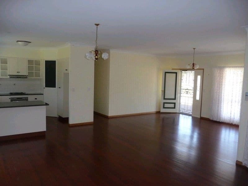 7313 NewEngland Highway, CROWS NEST QLD 4355, Crows Nest - Thumbnail 5