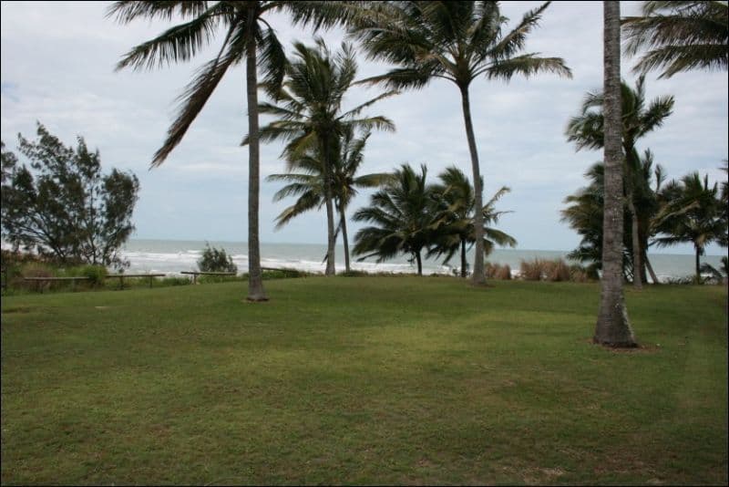 52 Owen Jenkins Drive, SARINA BEACH QLD 4737, Sarina Beach - Thumbnail 3