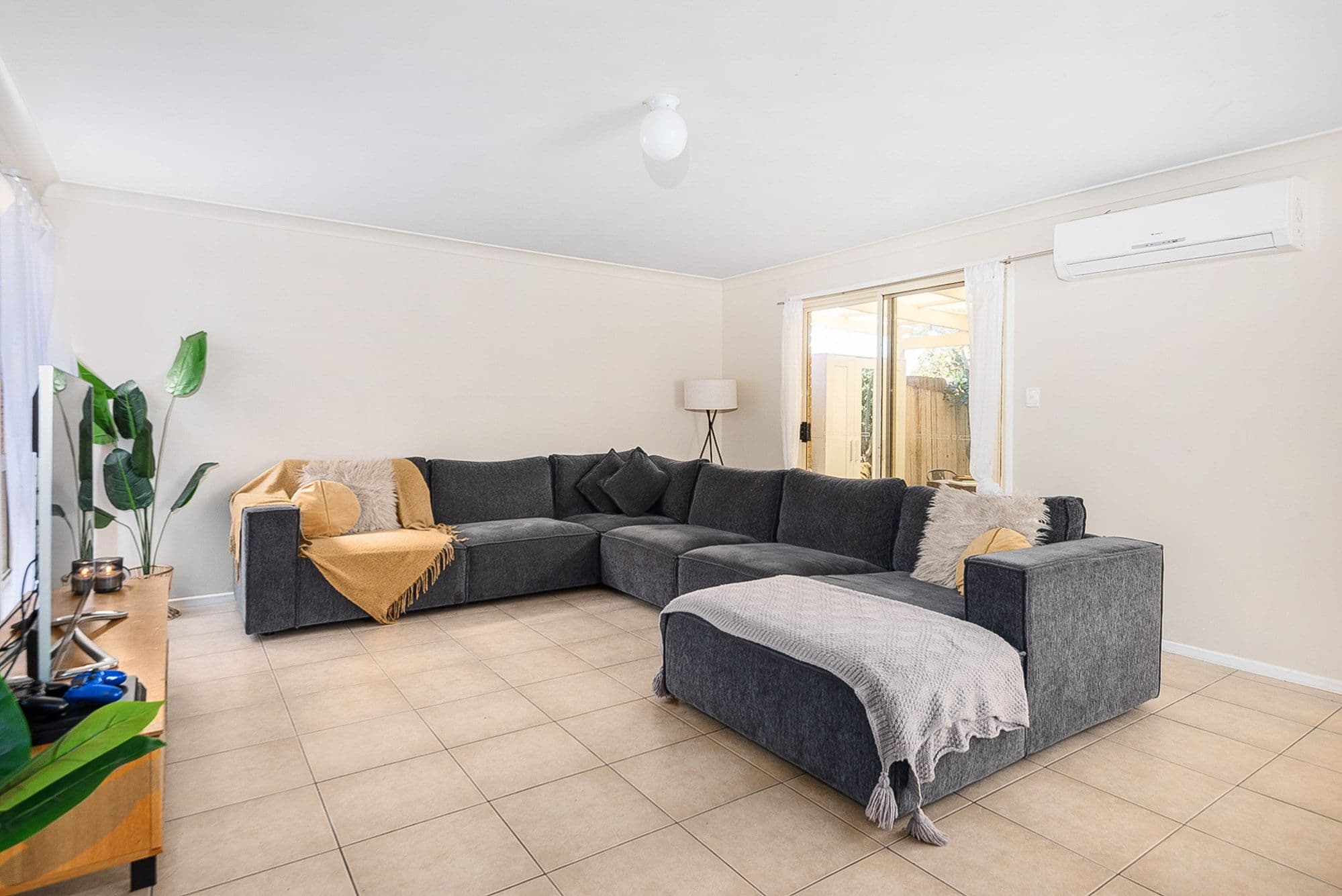 41 Flinders Crescent, Forest Lake QLD 4078, Forest Lake - Thumbnail 2
