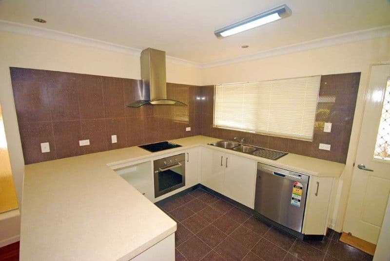 4 Maple Street, YEPPOON QLD 4703, Yeppoon - Thumbnail 2