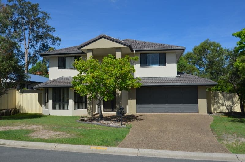 16 Golden Bear Drive, Arundel QLD 4214, Arundel - Thumbnail 2