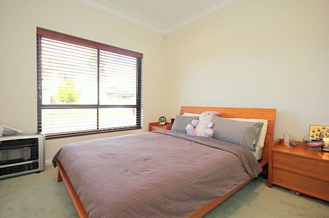 35 Columbine Avenue, BANKSTOWN NSW 2200, Bankstown - Thumbnail 6