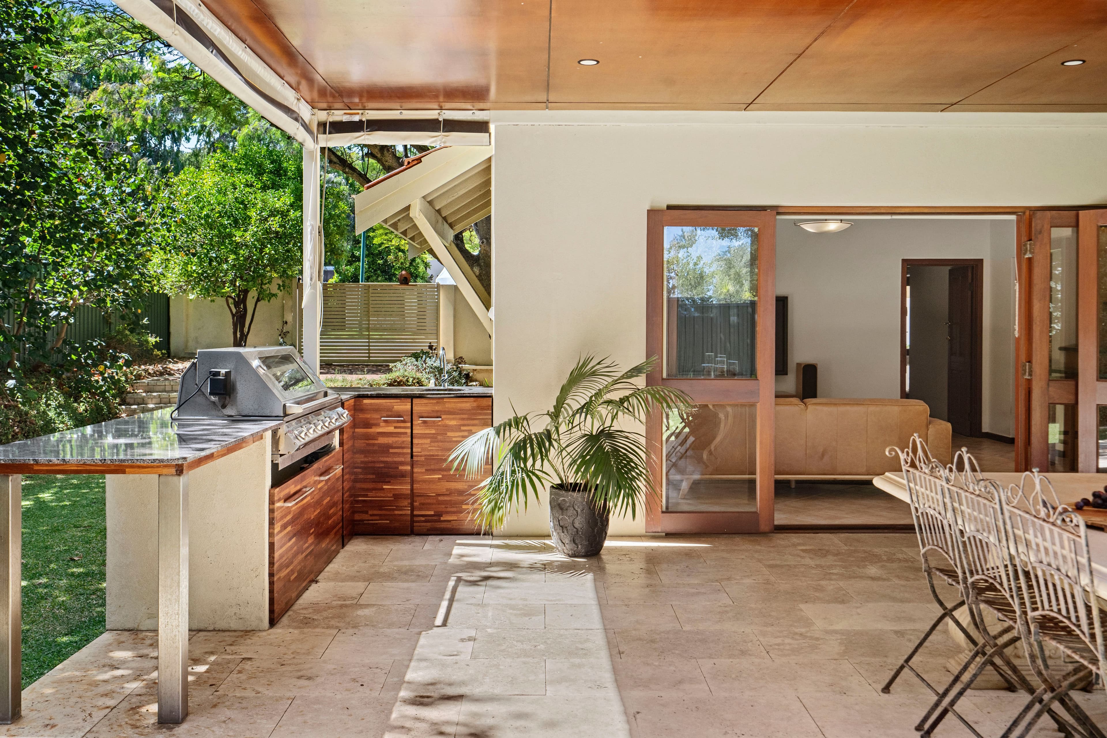 8 Kingsland Avenue, City Beach WA 6015, City Beach - Thumbnail 7