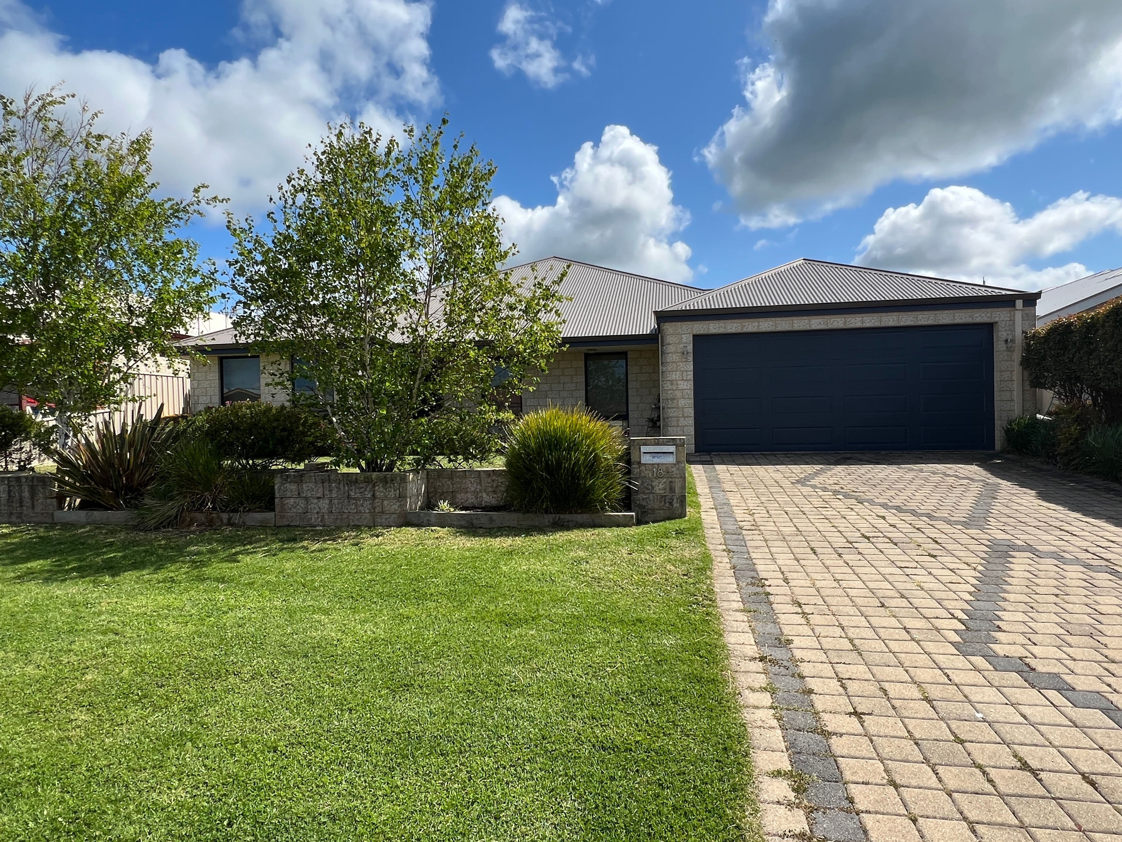 18 Vernon Lane, McKail WA 6330, McKail - Image 1
