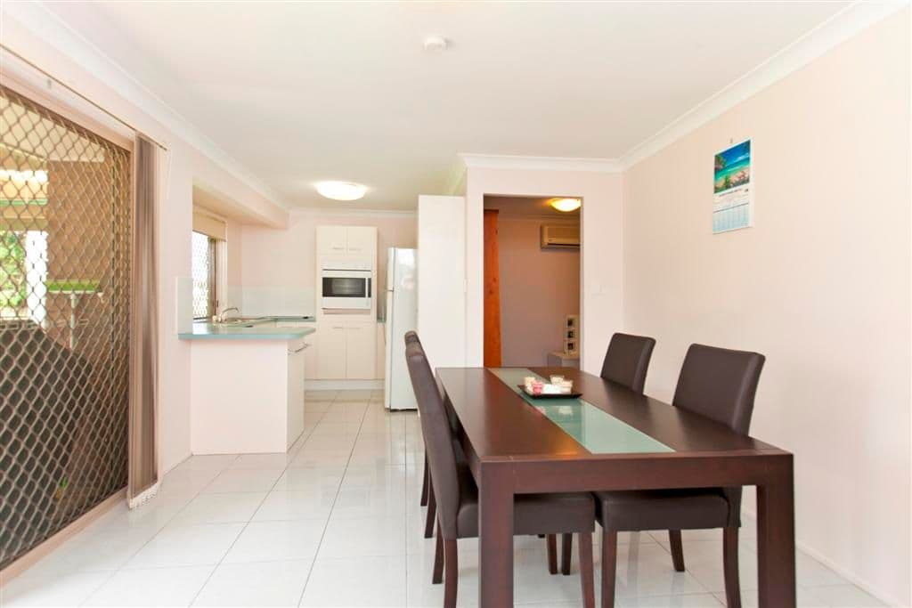 17 Weldon Street, BIRKDALE QLD 4159, Birkdale - Thumbnail 5