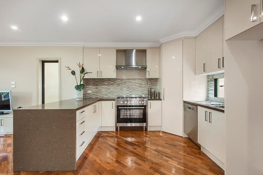 6 Citiview Court, BULLEEN VIC 3105, Bulleen - Thumbnail 4