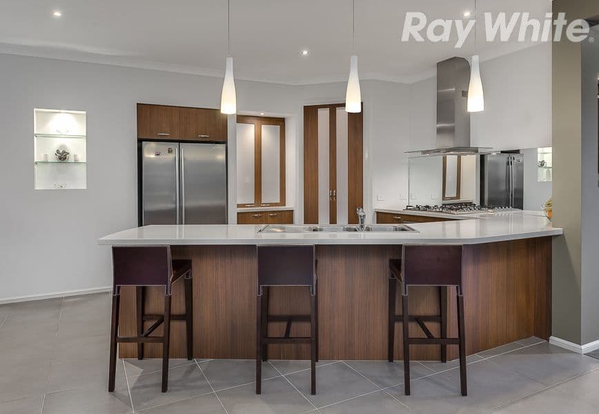 13 Greig Drive, MERNDA VIC 3754, Mernda - Thumbnail 4