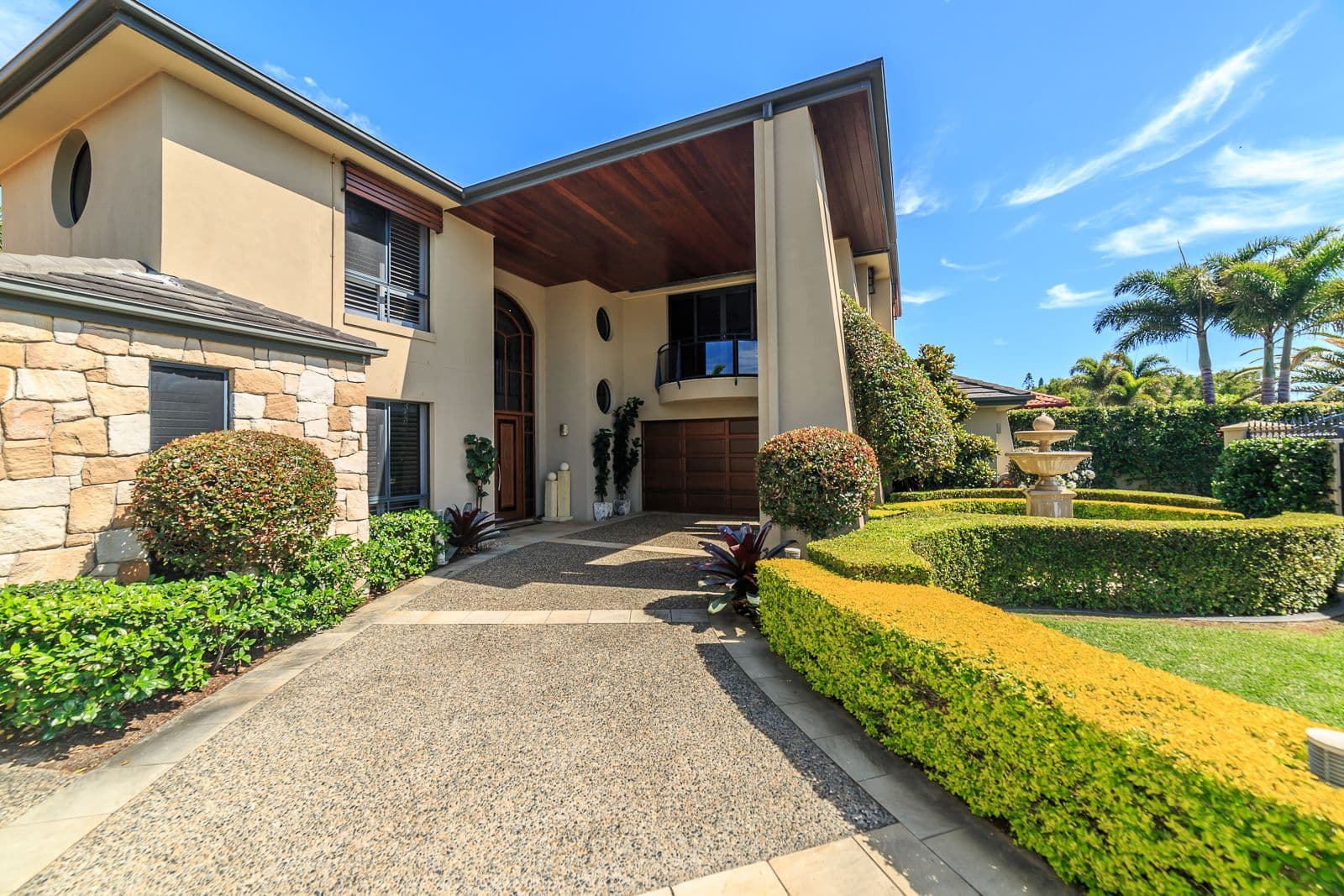 24 King Arthurs Court, Sovereign Islands QLD 4216, Sovereign Islands - Image 1