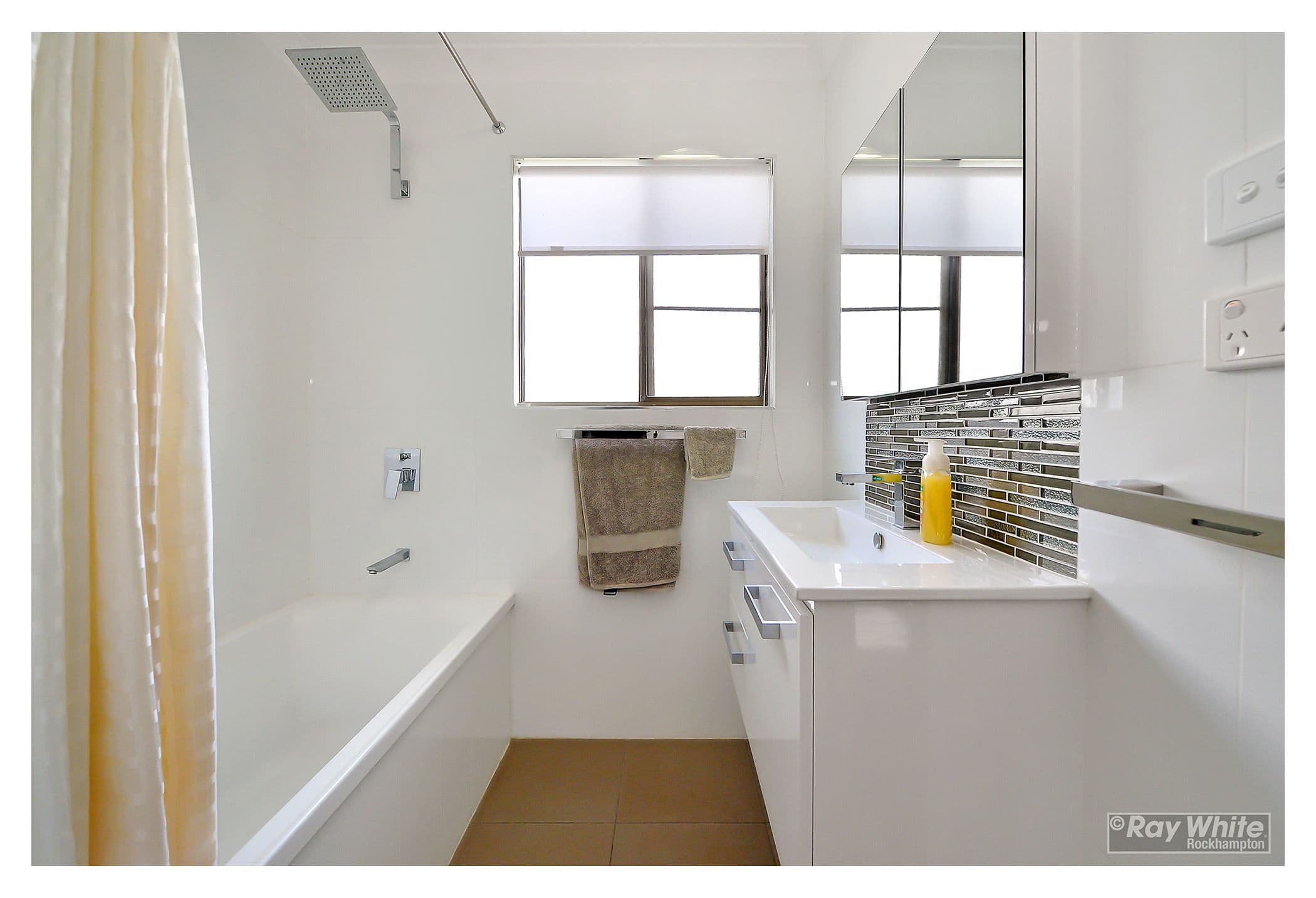 21 Barrett Street, Norman Gardens QLD 4701, Norman Gardens - Thumbnail 5