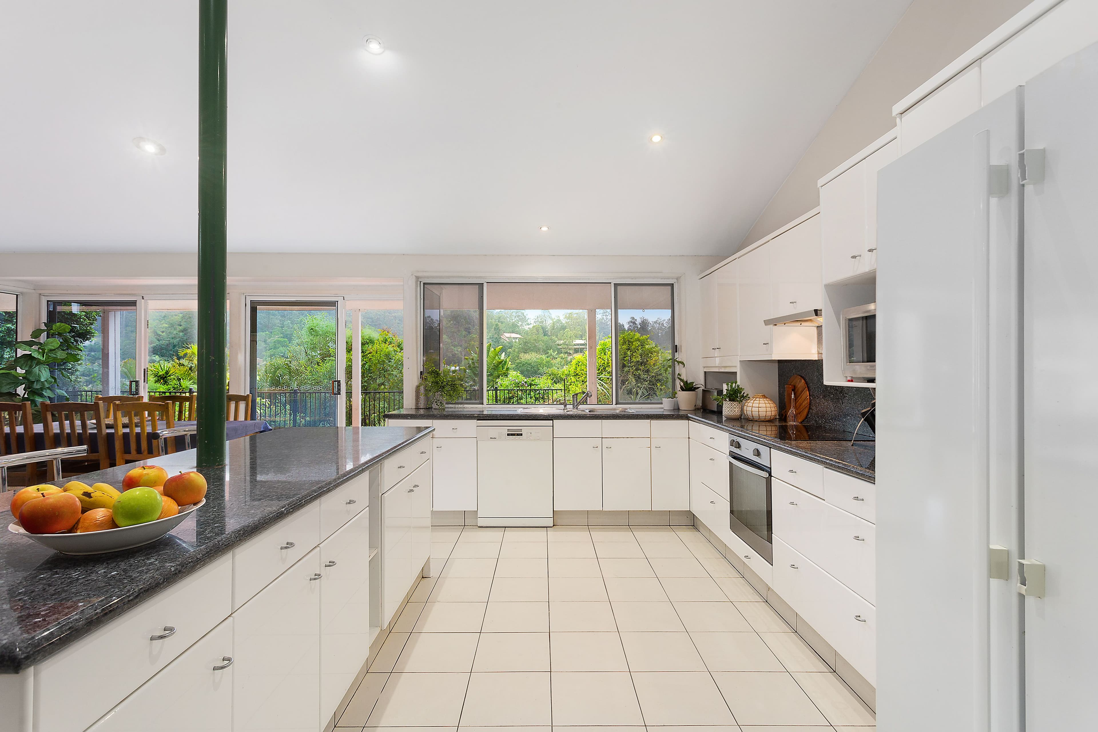 15 Cambridge Close, The Gap QLD 4061, The Gap - Thumbnail 3