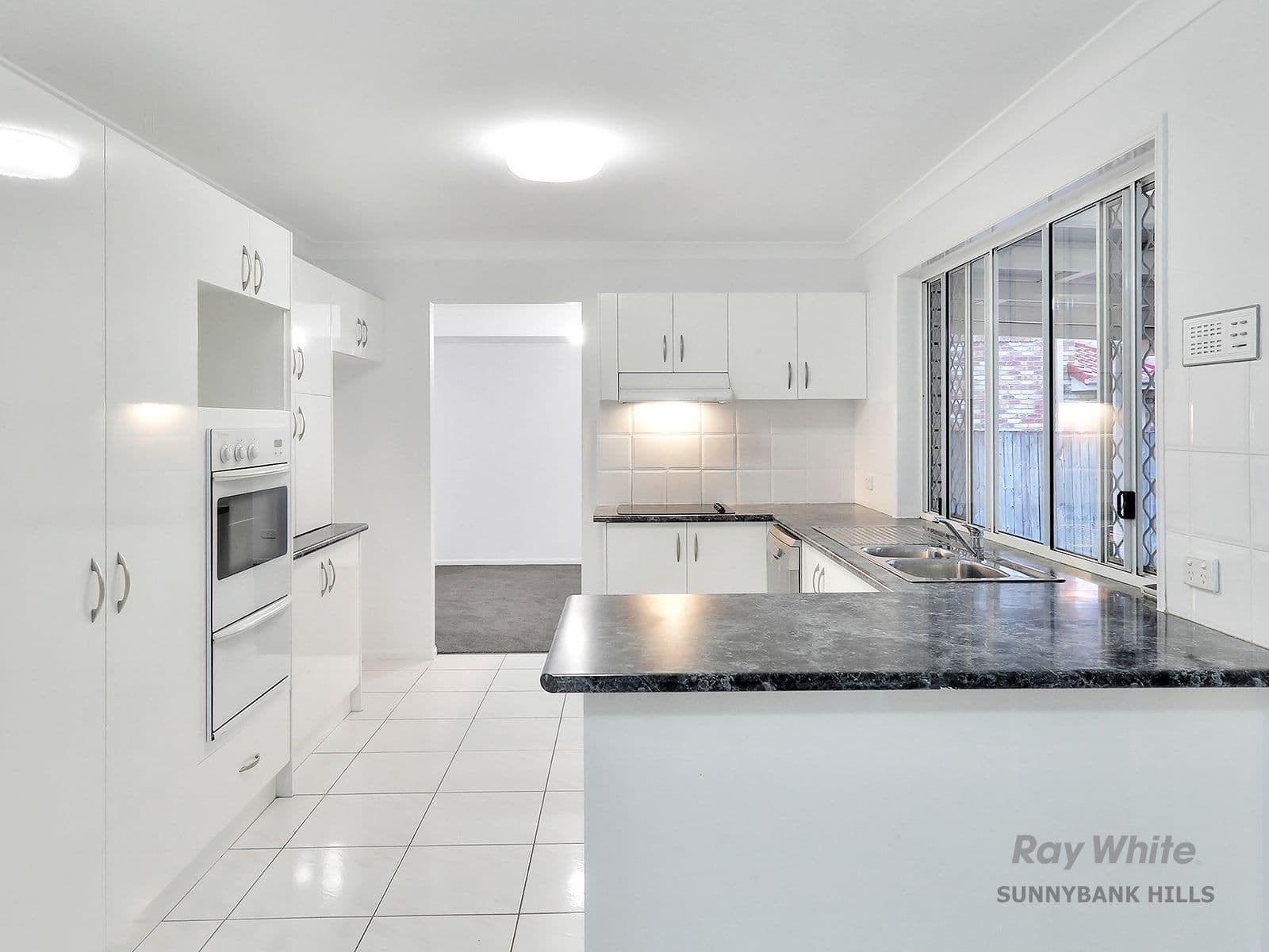 5 Carnation Crescent, Calamvale QLD 4116, Calamvale - Thumbnail 8
