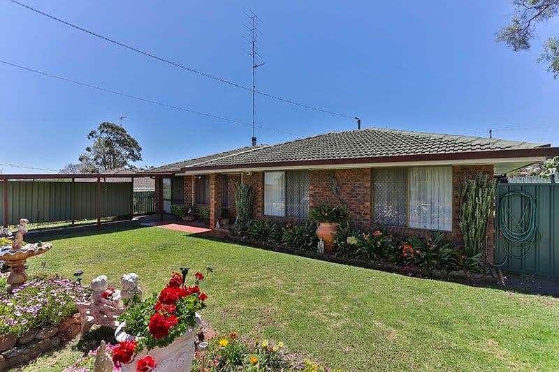 23 Hinkler Crescent, WILSONTON QLD 4350, Wilsonton - Image 1