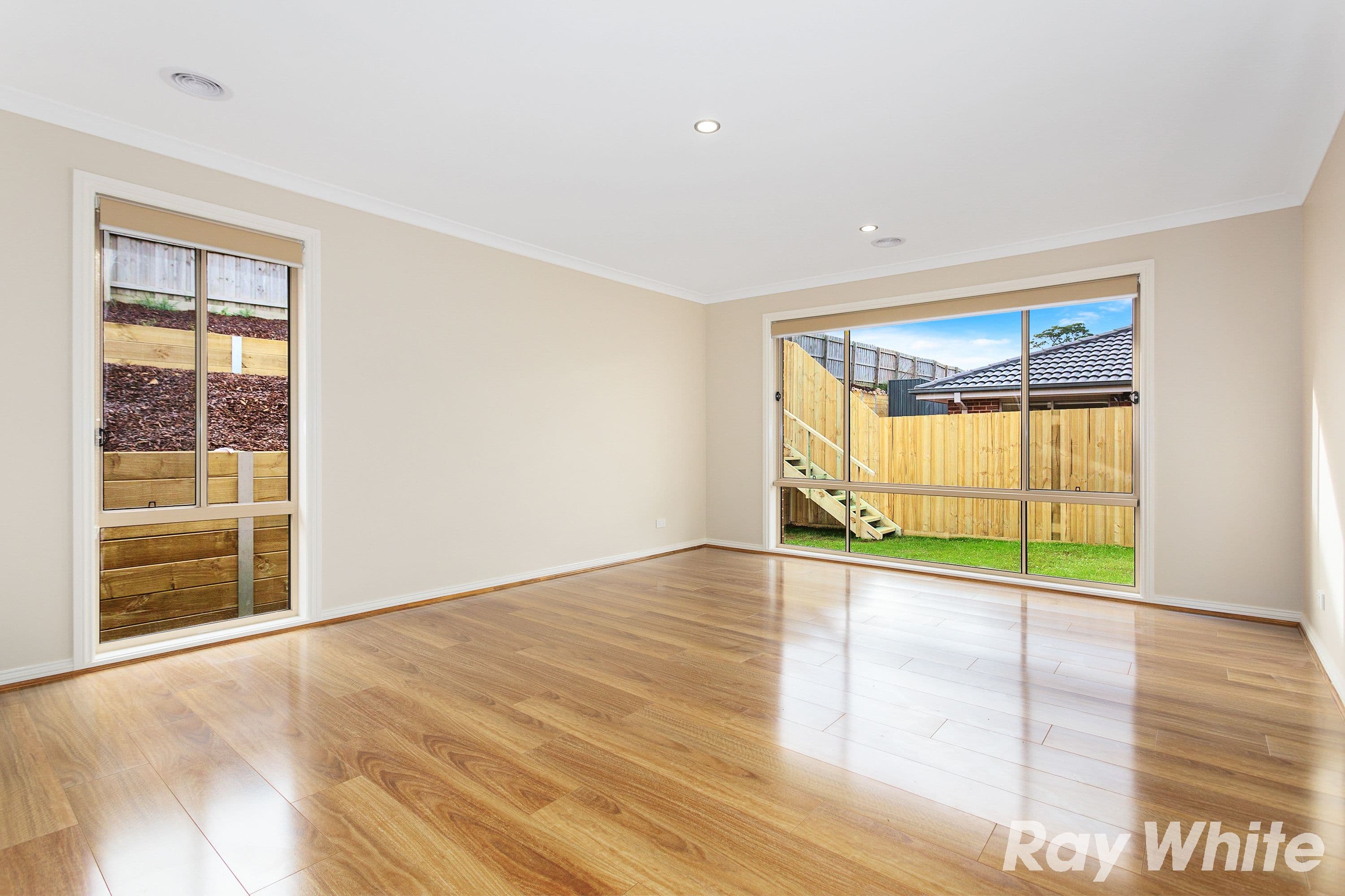20 Leura Street, Drouin VIC 3818, Drouin - Thumbnail 3