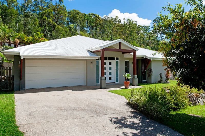 9 Soward Court, PACIFIC PINES QLD 4211, Pacific Pines - Thumbnail 2