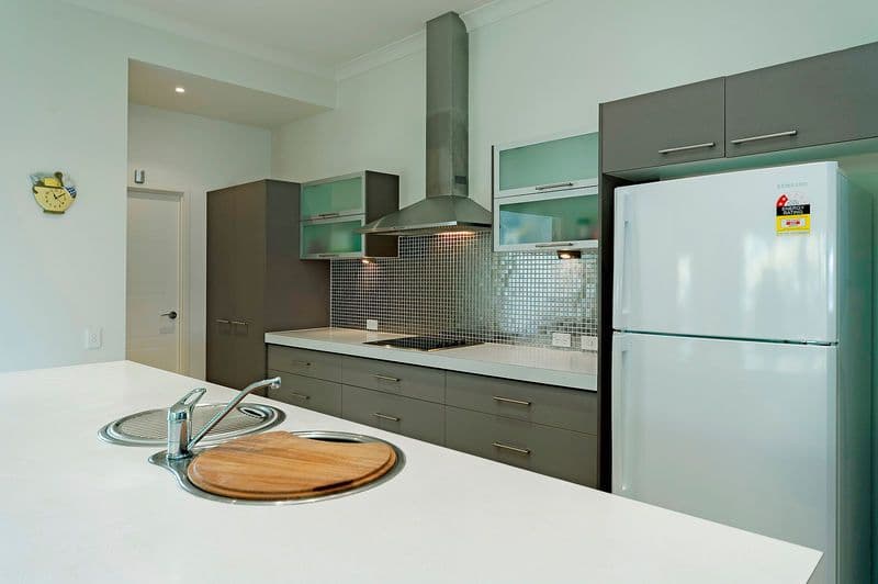 9 Soward Court, PACIFIC PINES QLD 4211, Pacific Pines - Thumbnail 5