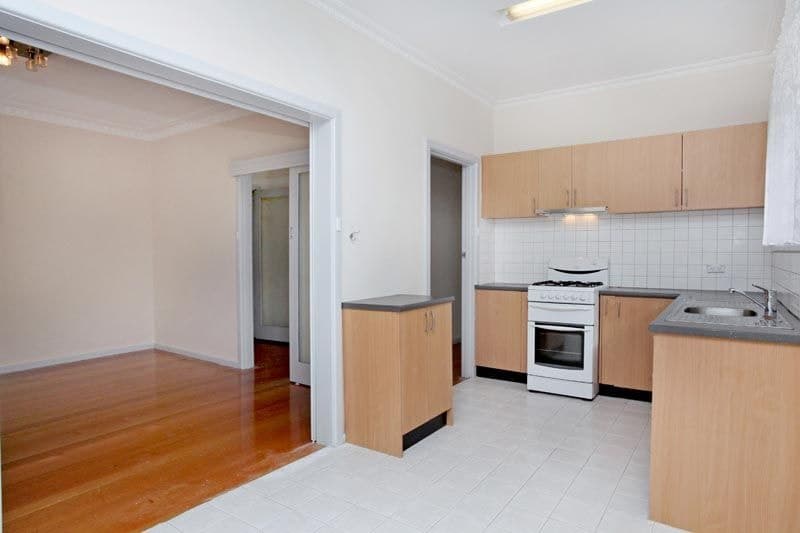 74 Eleanor Street, Footscray - Thumbnail 4