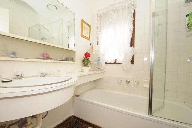 12 Don Avenue, HOPPERS CROSSING VIC 3029, Hoppers Crossing - Thumbnail 5