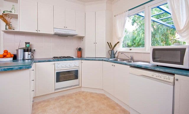 6 Gidgee Court, WANTIRNA SOUTH VIC 3152, Wantirna South - Thumbnail 3