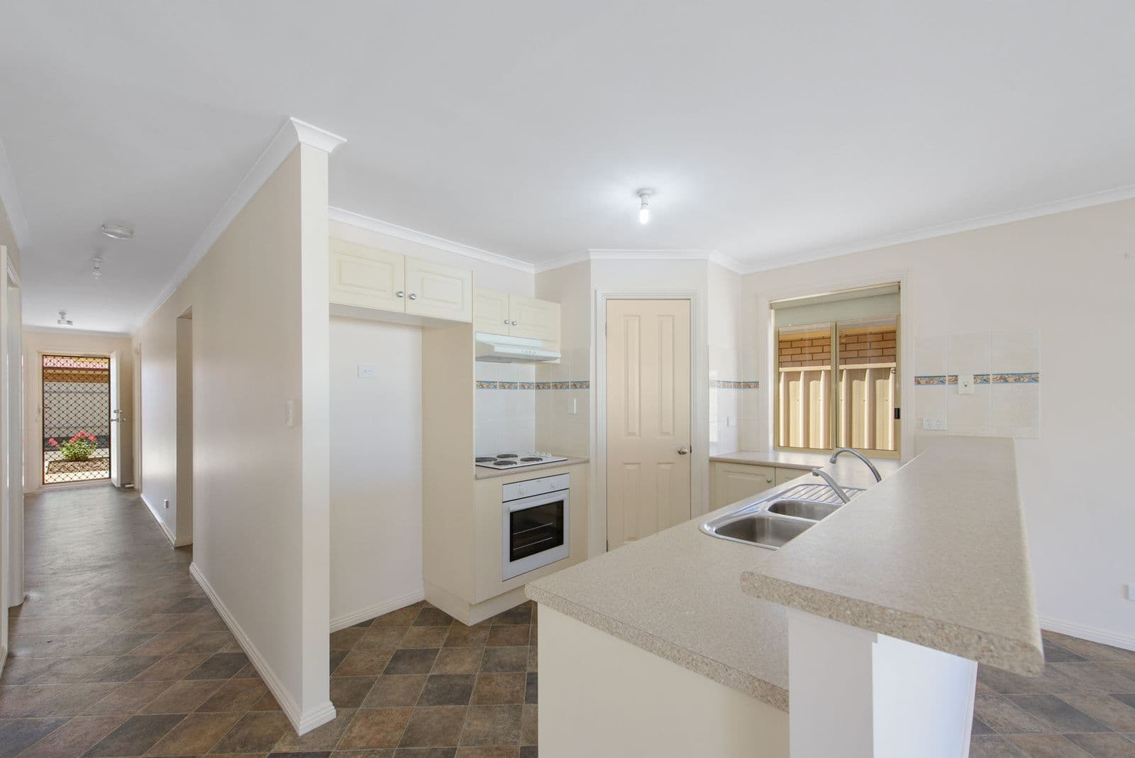 8 George Street, Balaklava SA 5461, Balaklava - Thumbnail 3