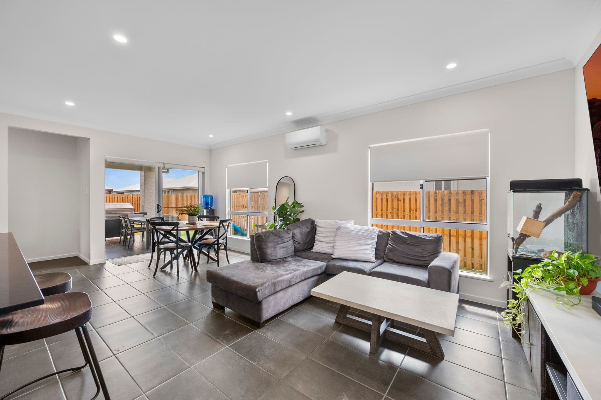 22 Raveena Entrance, Burdell QLD 4818, Burdell - Thumbnail 2