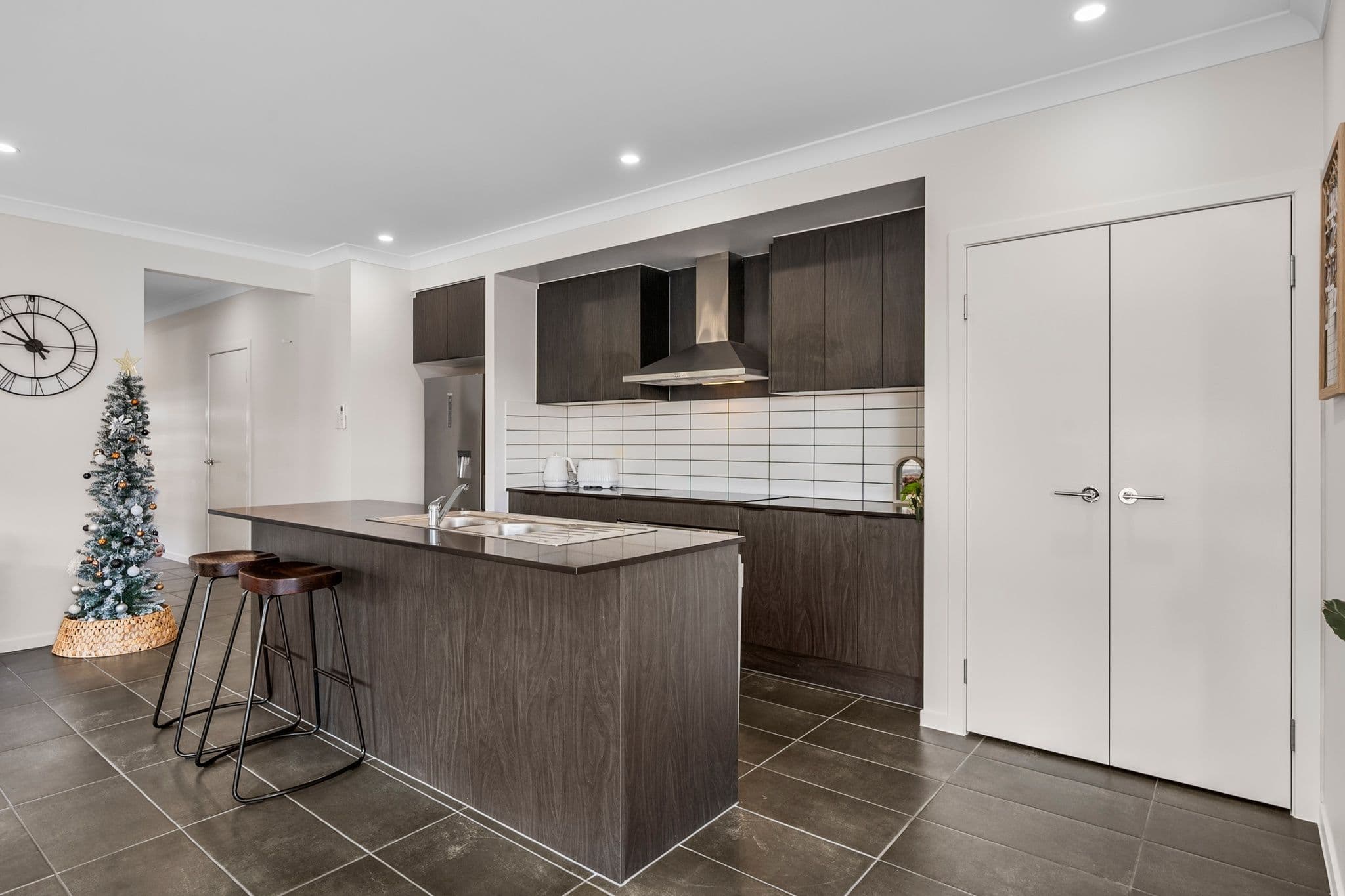 22 Raveena Entrance, Burdell QLD 4818, Burdell - Thumbnail 4