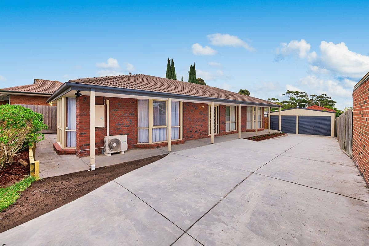 22 Waverley Park Drive, Cranbourne North VIC 3977, Cranbourne North - Thumbnail 5