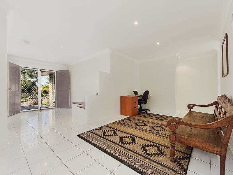 8 Islay Court, Merrimac QLD 4226, Merrimac - Thumbnail 5