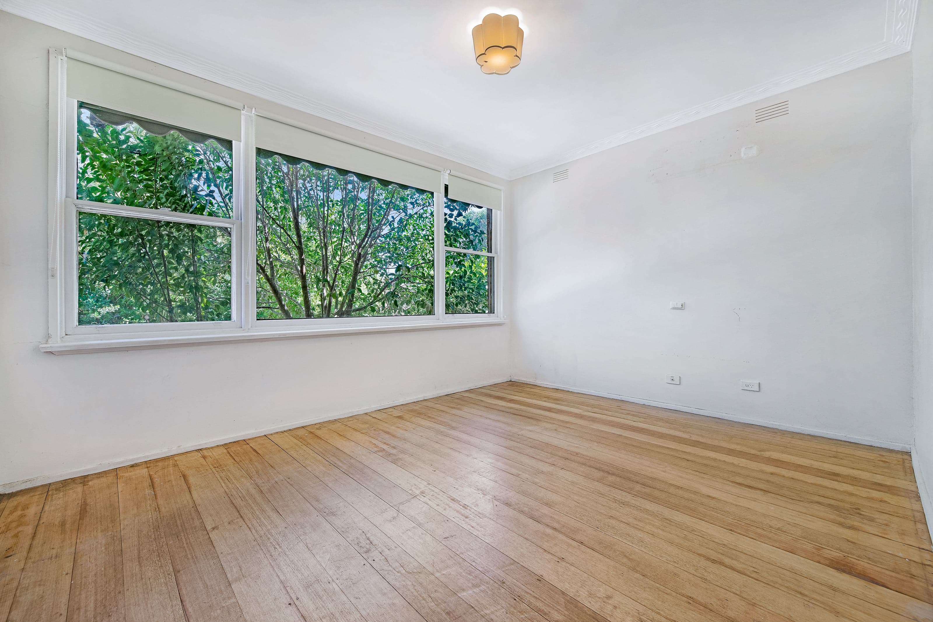 14 Fernhill Street, Glen Waverley VIC 3150, Glen Waverley - Thumbnail 7
