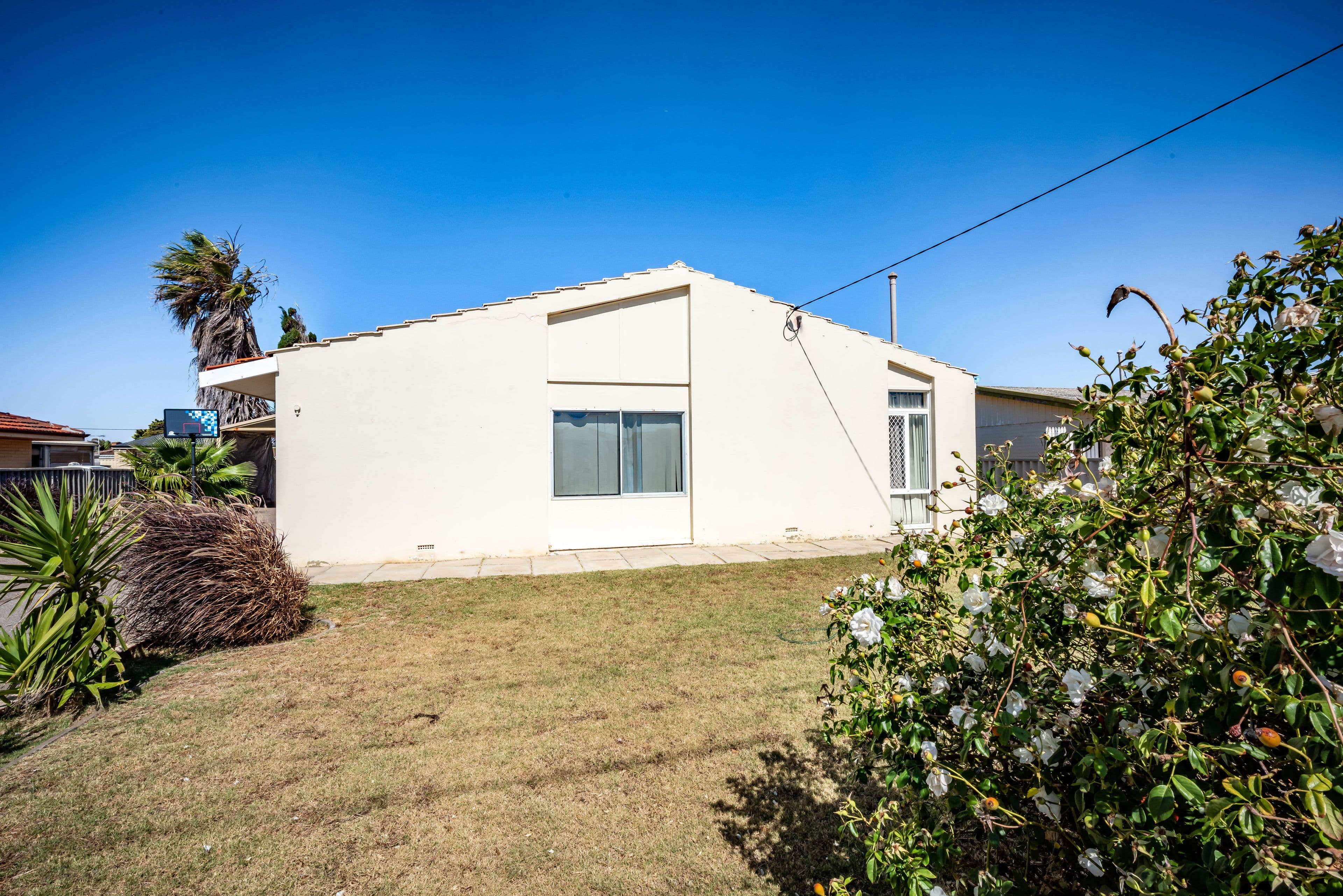 19 Maidstone Street, Mount Tarcoola WA 6530, Mount Tarcoola - Thumbnail 2