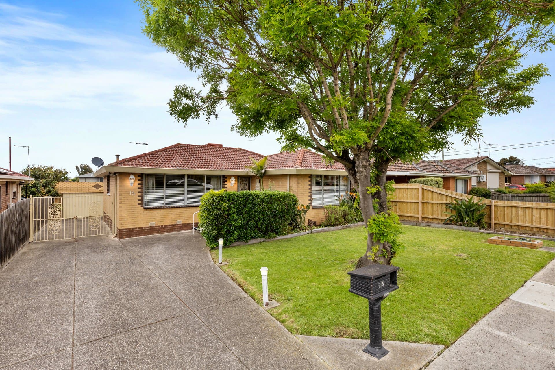 15 Banksia Avenue, Thomastown - Image 1