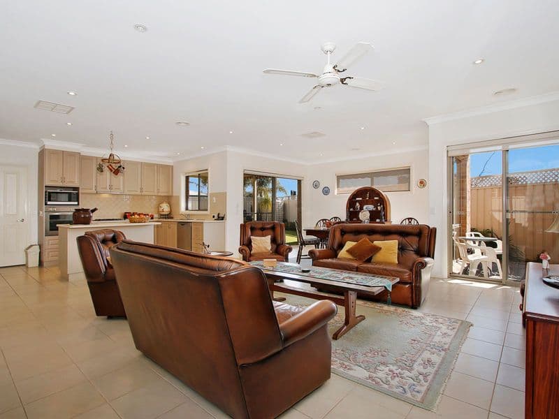 8 Hoac Court, Mulwala NSW 2647, Mulwala - Thumbnail 2
