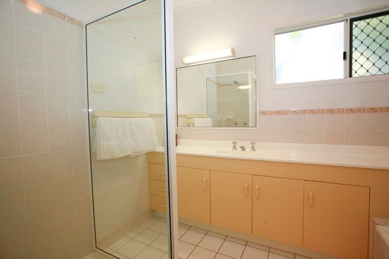 62  Serissa Crescent, ANNANDALE QLD 4814, Annandale - Thumbnail 4