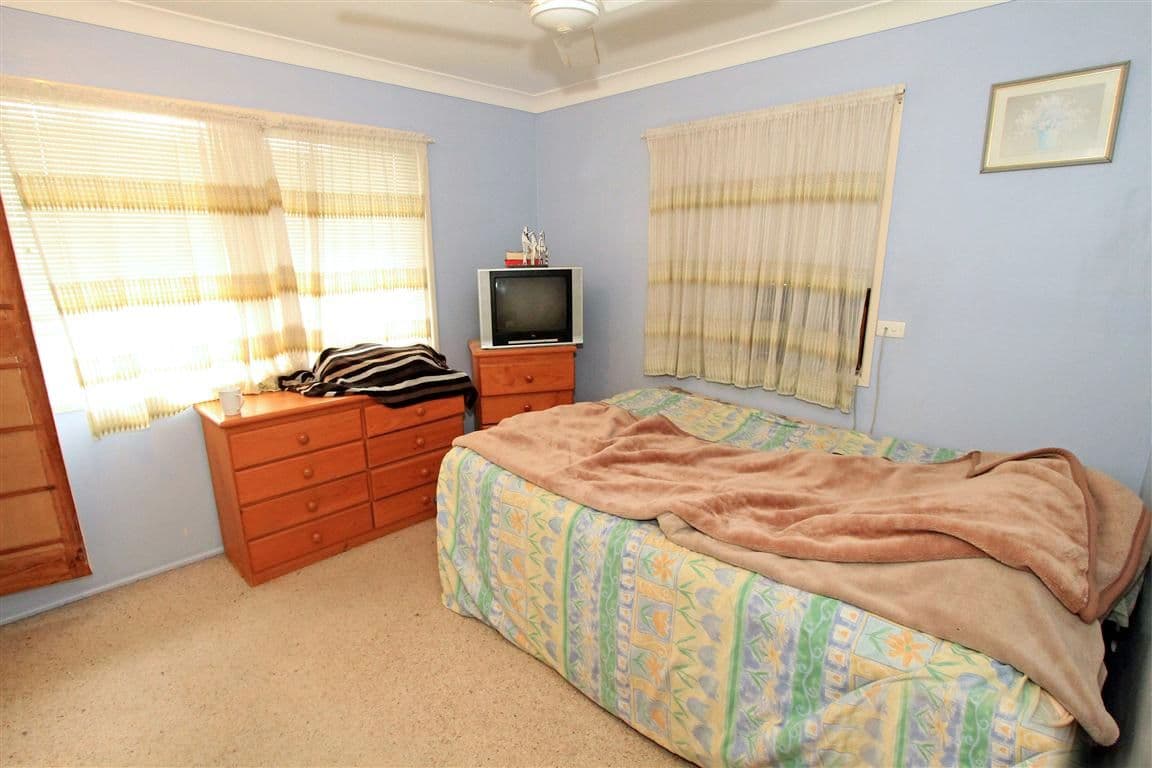 100 Buzacott Street, PARK AVENUE QLD 4701, Park Avenue - Thumbnail 3